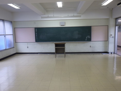 UR高等学校1・2・5号棟改修工事-施工前-教室