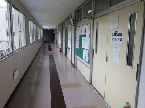 ＵＲ高等学校1・2・5号棟改修工事-施工前-廊下
