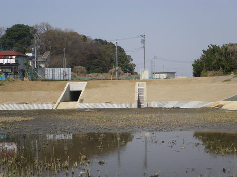 東宮下調節池整備浩二（H２５）