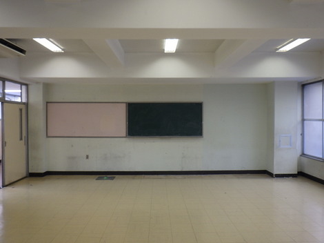 UR高等学校1・2・5号棟改修工事-施工前-教室