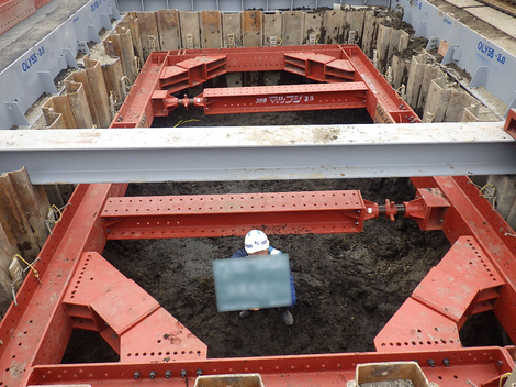 谷田排水区下水道工事（南建-R1-2011）-鋼矢板立坑築造